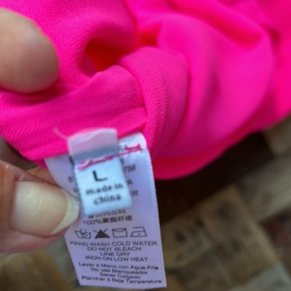 Pants Store Hot Pink Sleeveless Top - Picture 8 of 9